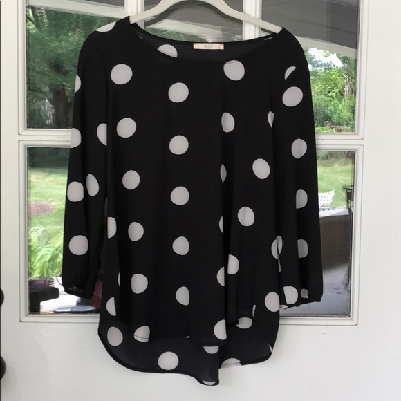 Stitch-fix....navy and white Polkadot blouse - Picture 1 of 6